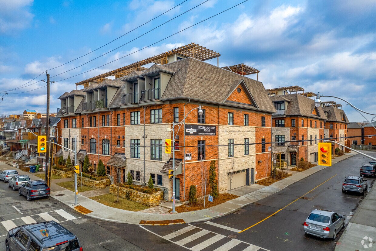 Photo du bâtiment - The Ossington Townhomes