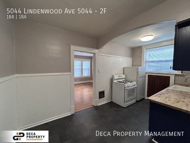 Foto del edificio - 5044 Lindenwood Ave