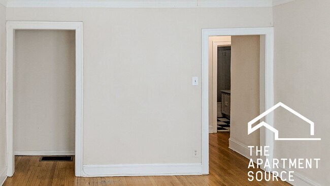 Foto del edificio - 1904 W Winnemac Ave