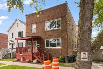 Building Photo - 9118 Lincoln Ave