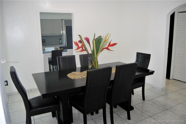 Foto del edificio - 2235 SW 23rd Ave