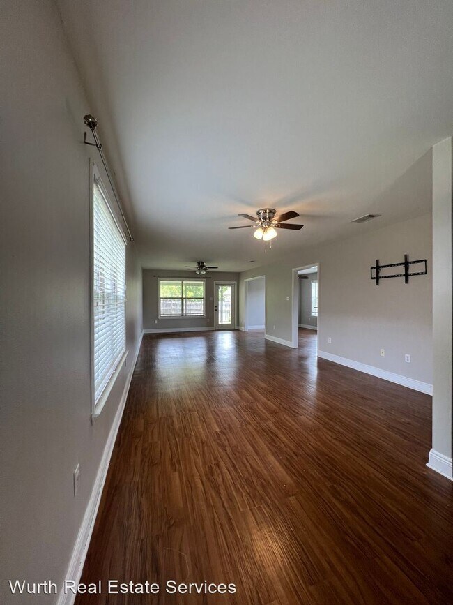 Building Photo - 3 br, 2.5 bath House - 5004 Palmetto Cove