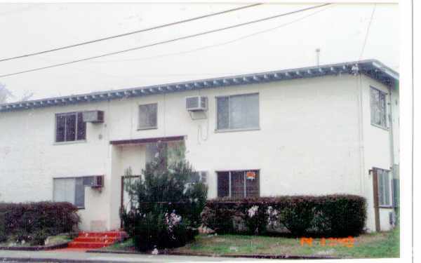Foto del edificio - 2800 Broadmoor Ave