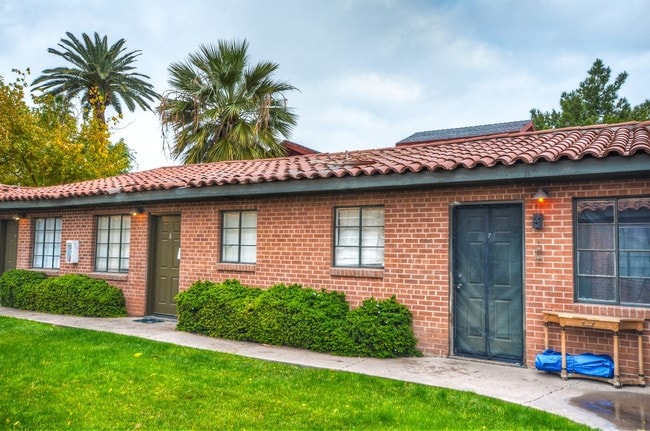 Roosevelt Row Apartments Rentals Phoenix, AZ