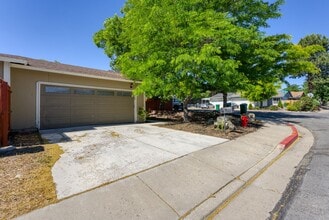 Building Photo - 6412 Flower St