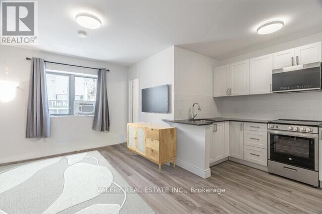 Photo du bâtiment - 608 Church St