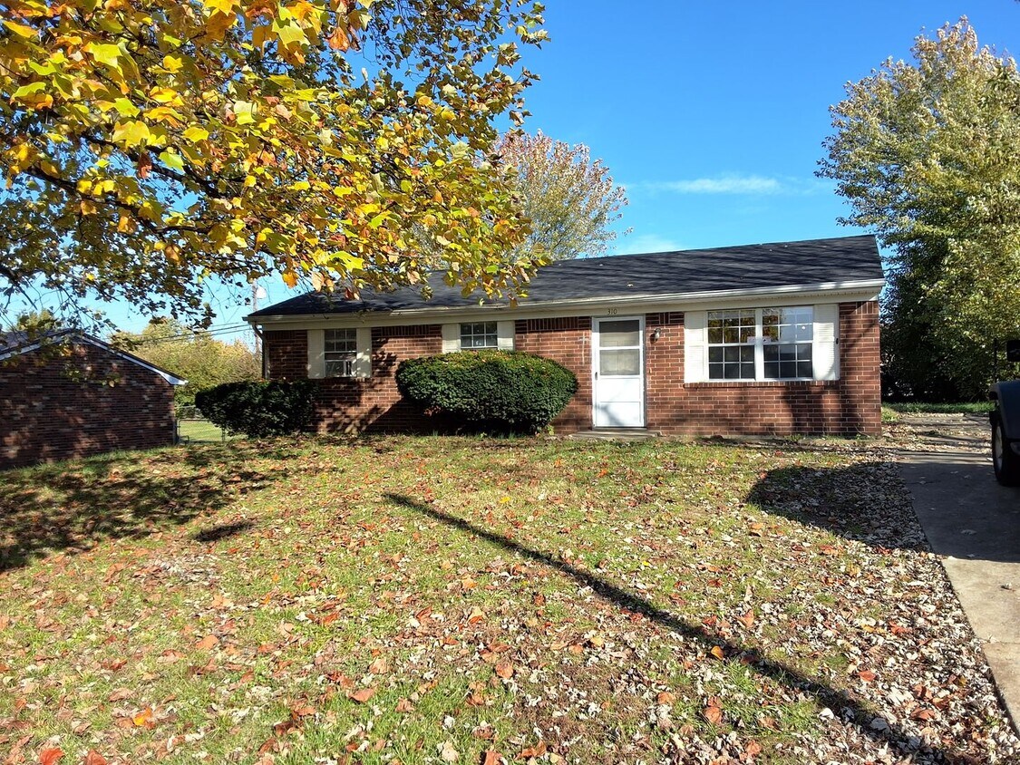 Foto principal - 310 Diecks Dr