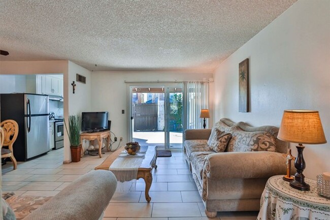 Foto del edificio - Lovely 3 Bedroom Townhome in Chula Vista!