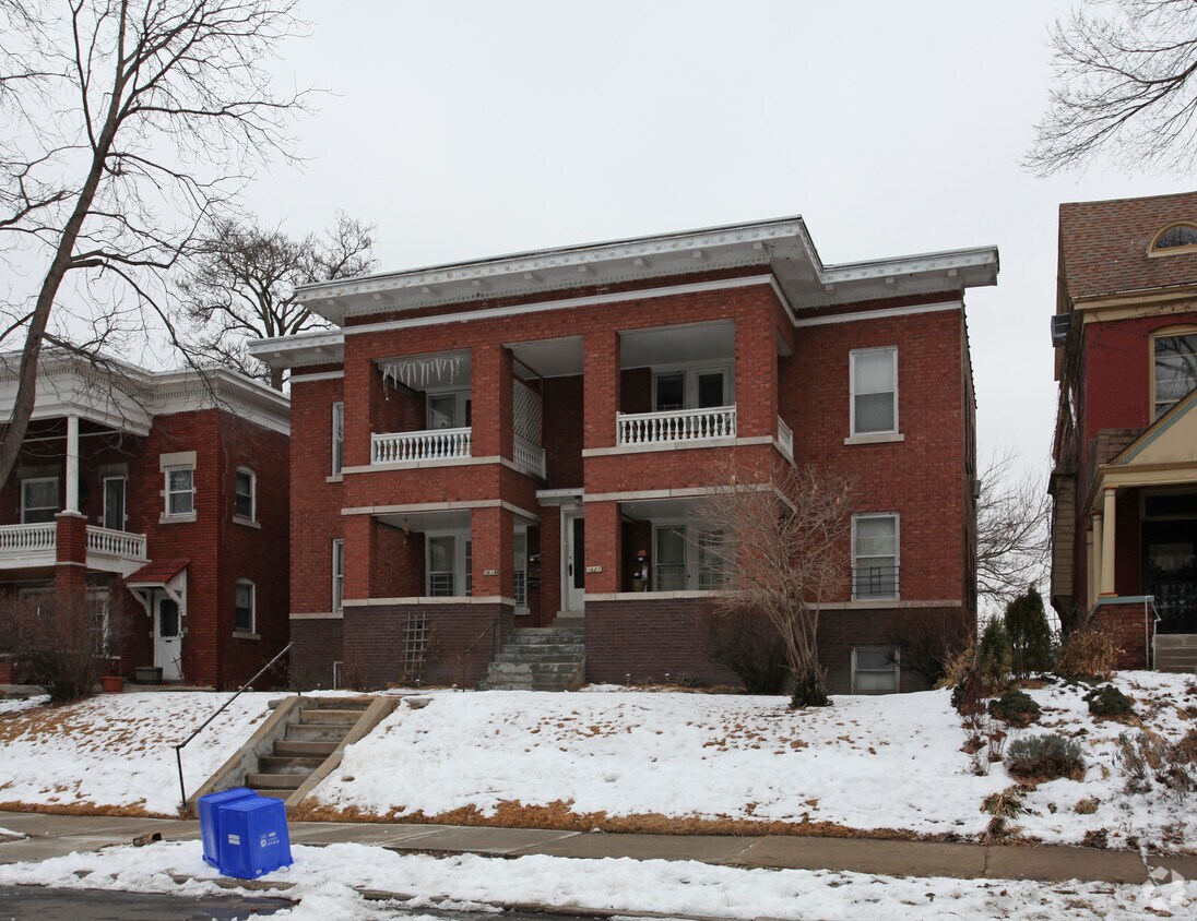 36193621 Wyandotte St, Kansas City, MO 64111 Apartments in Kansas