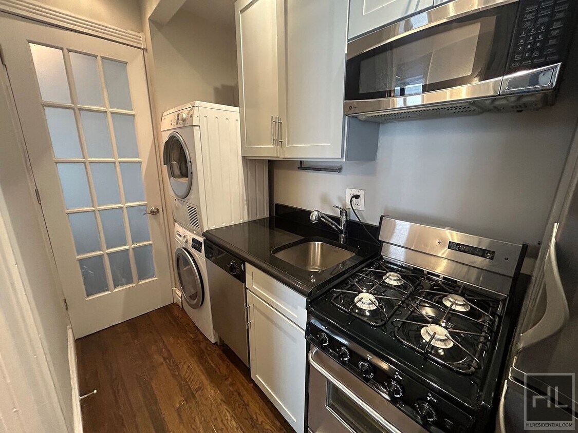 Foto principal - East 13th Street