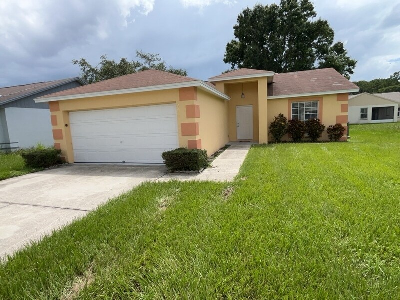 Foto principal - 261 Kings Pond Ave