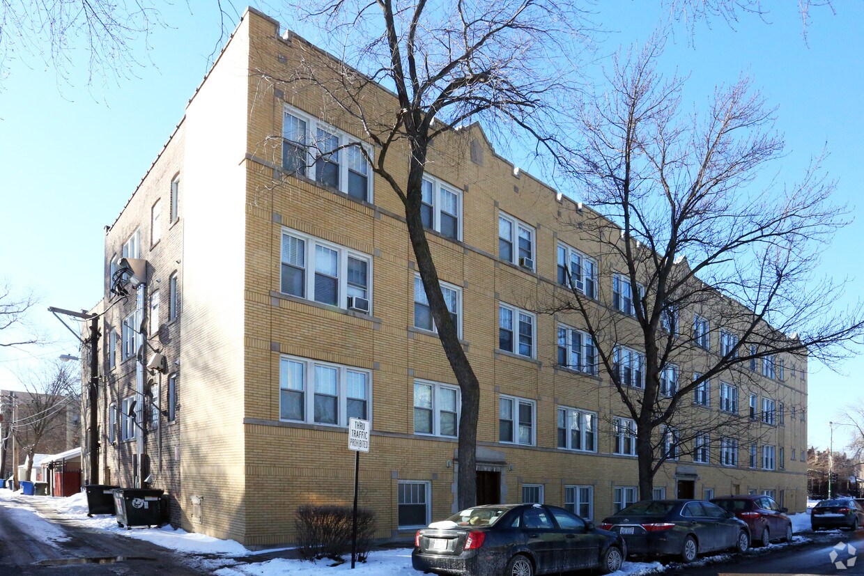 Building Photo - 3548-3556 N Keeler Ave