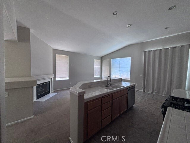 Foto del edificio - 27450 Fallbrook Ct