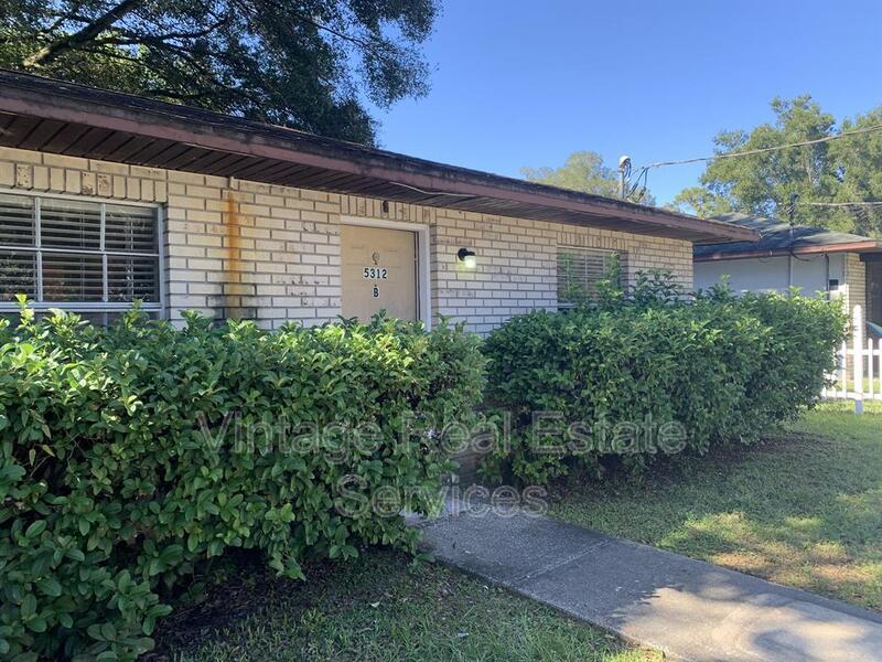 5312 Cherry Ave, Seffner, FL 33584 Condo for Rent in Seffner, FL