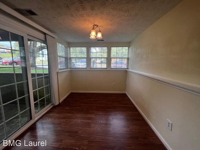 Building Photo - 2 br, 2 bath House - 6375 Green Field Rd (...