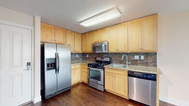 Interior Photo - 27 Seventy Five Mesa Verde