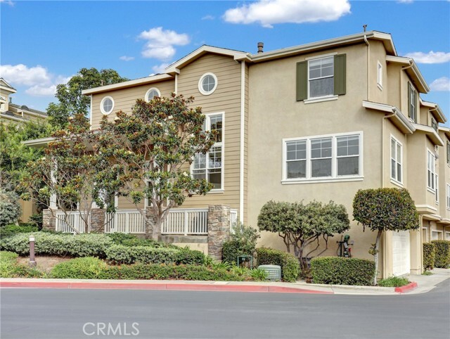 Building Photo - 6259 Pacific Pointe Dr