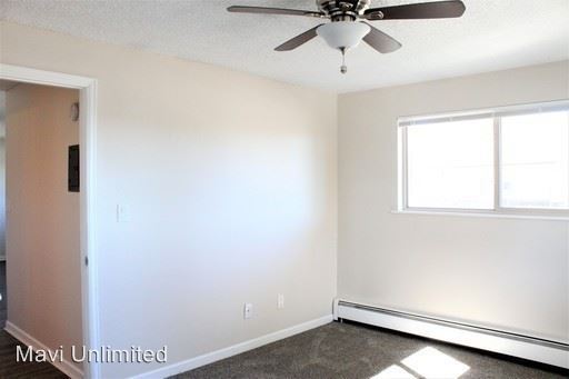 Foto del edificio - 5313-5373 Field St