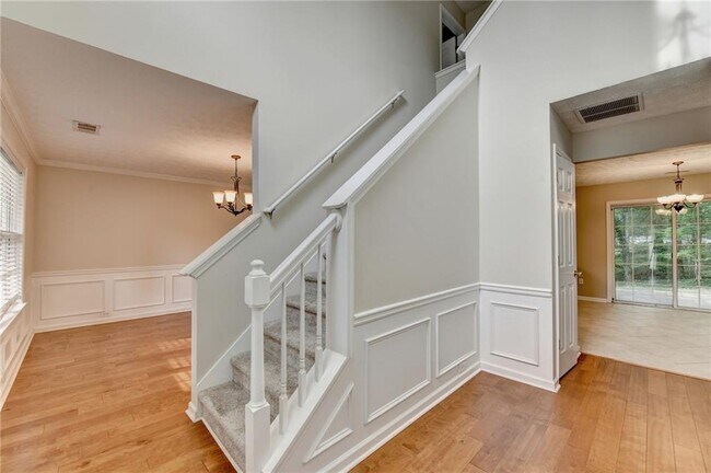 Building Photo - 5229 Pine Branch Ct