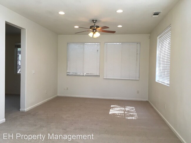 Building Photo - 4 br, 2.5 bath House - 449 Dragonfly Cir