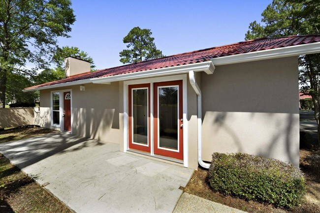 Building Photo - 7900 Martin Bluff Rd