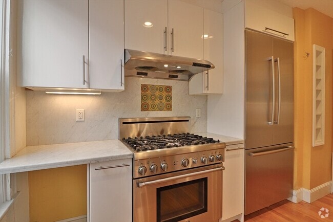 Building Photo - 84 Tremont St