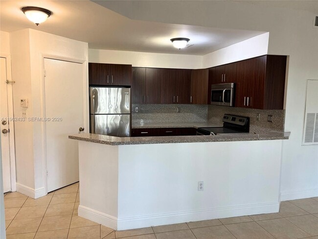 Building Photo - 2445 SW 18th Terrace