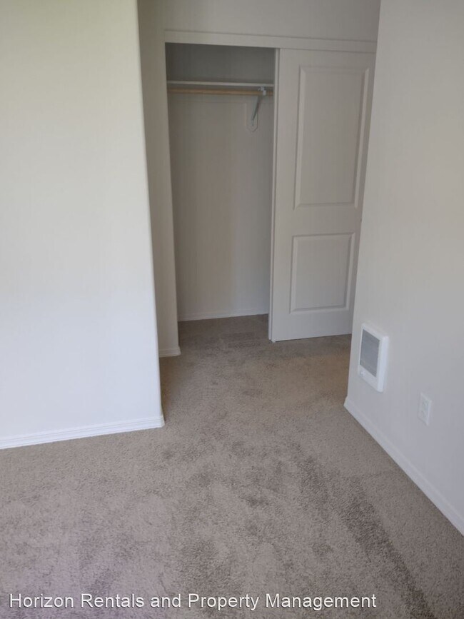 Building Photo - 2 br, 1 bath House - 51568 Stillwell St. U...