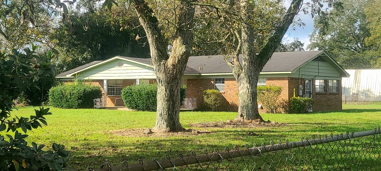 Building Photo - 8200 McDonald Rd