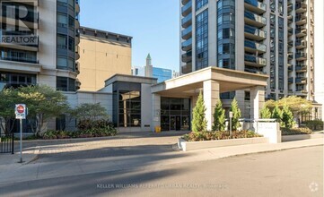 Building Photo - 153-2153 Beecroft Rd