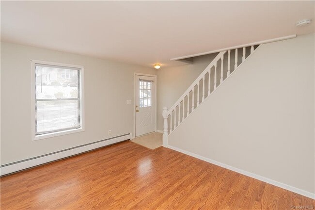 Building Photo - 12 Highland Ave