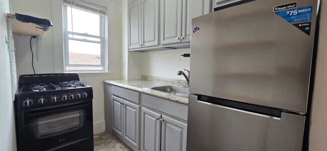 Building Photo - 63 Prospect St