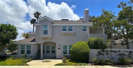 Building Photo - 1938 Westminster Ave
