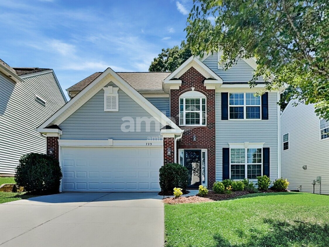 Foto principal - 723 Twickenham Ln