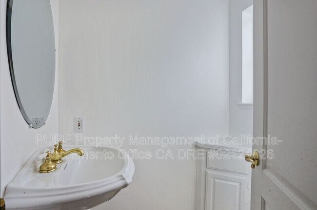 Foto del edificio - 2891 Merriam Ln