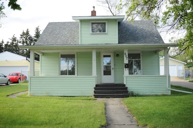 Building Photo - 3 Bedroom House!