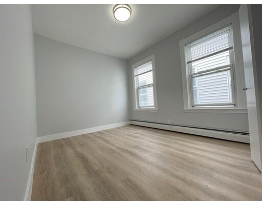 Building Photo - 13 Berkshire St