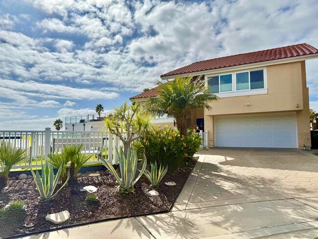Building Photo - 1309 Kaimalino Ln