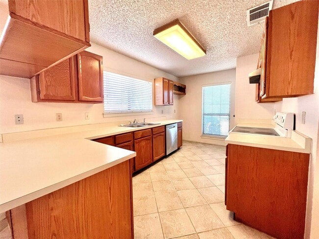 Photo - Charming Lewisville Home with Bonus Guest ...