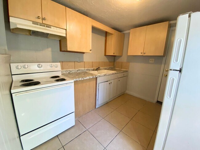 Photo - 150 W Carver Dr House