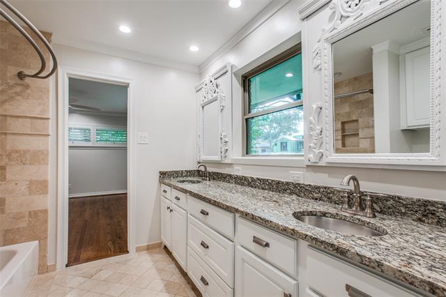 Building Photo - 7007 Mason Dells Dr