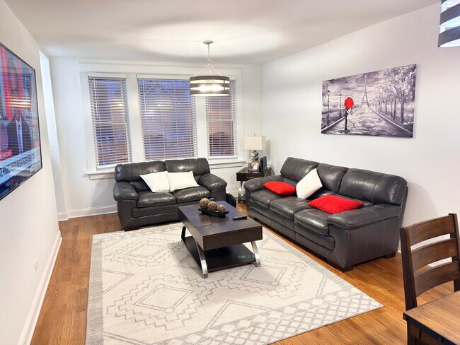 Building Photo - 2922 N Rockwell St