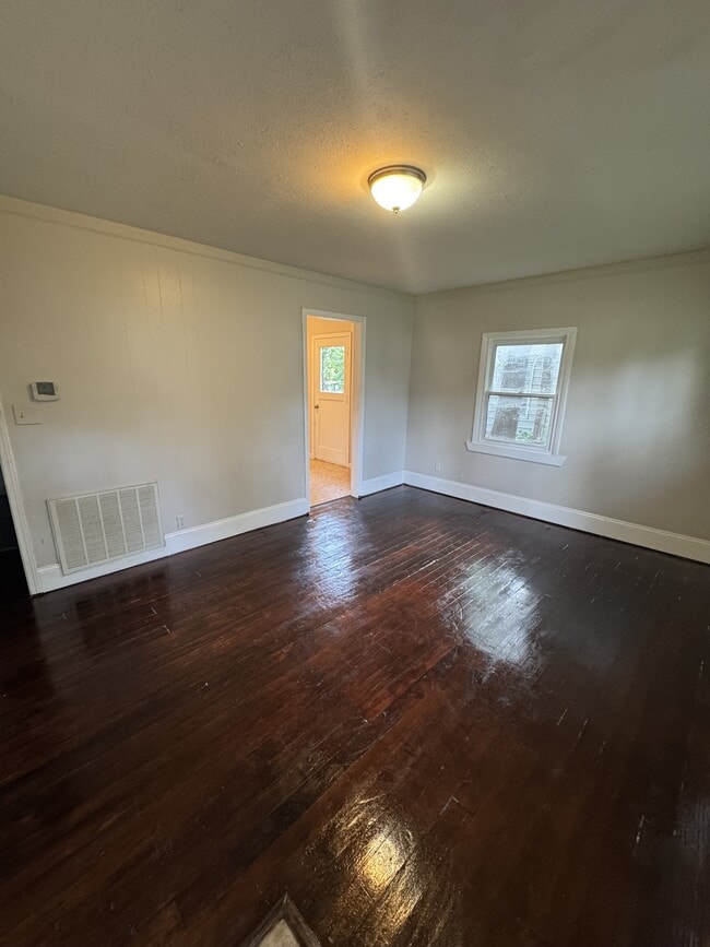 Foto del edificio - 831 SE 33rd St