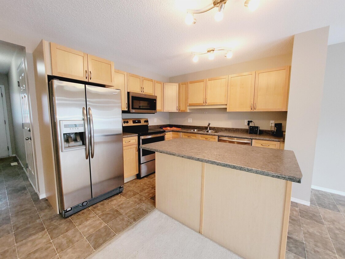 Photo principale - 380 Silver Berry Rd NW