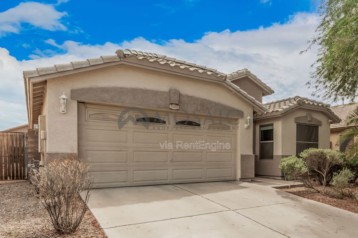 Primary Photo - 7019 S 45th Ave