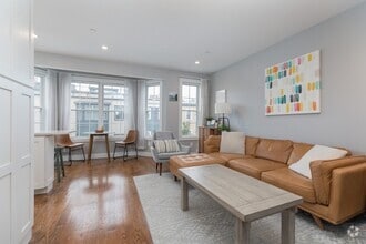 Building Photo - 194 K St