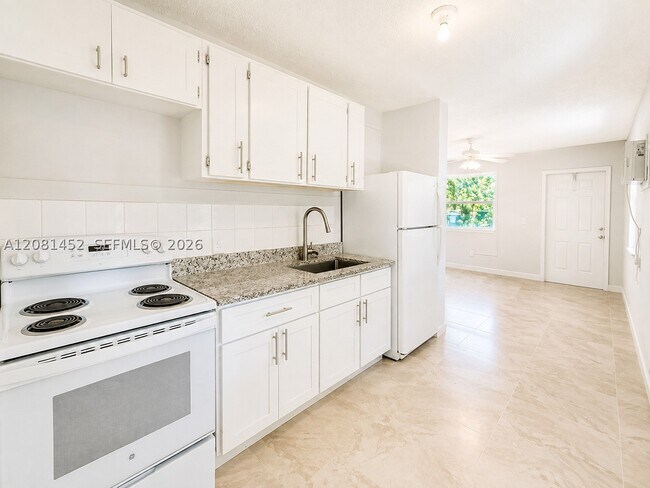 Foto del edificio - 2631 NW 6th St