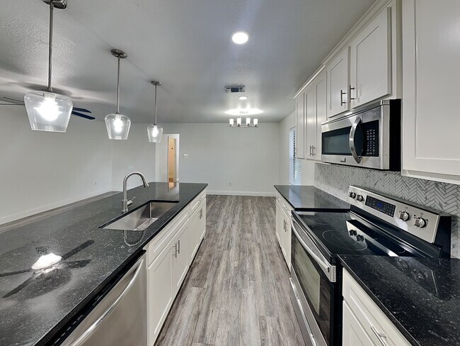 Foto del edificio - 2628 Frazier Ave