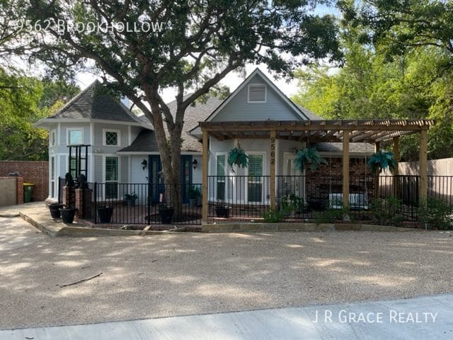 Foto del edificio - 9562 Brookhollow