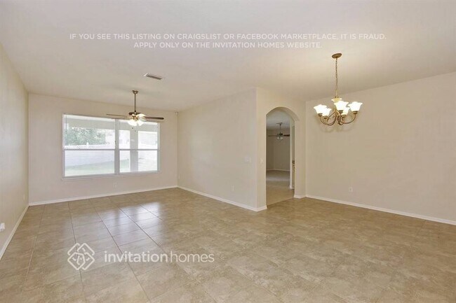 Foto del edificio - 569 Azalea Bloom Dr